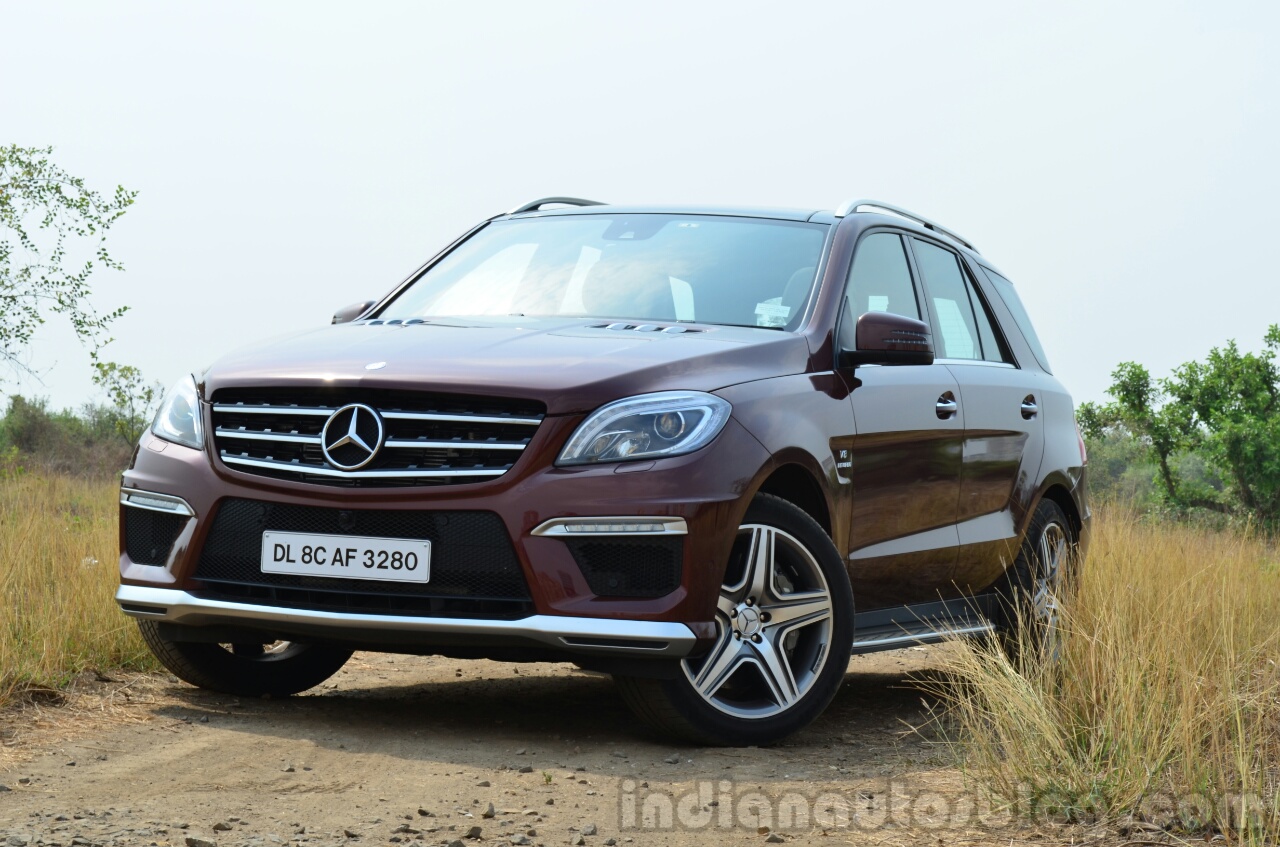 Mercedes-Benz-ML-63-AMG-Review-front-quarter