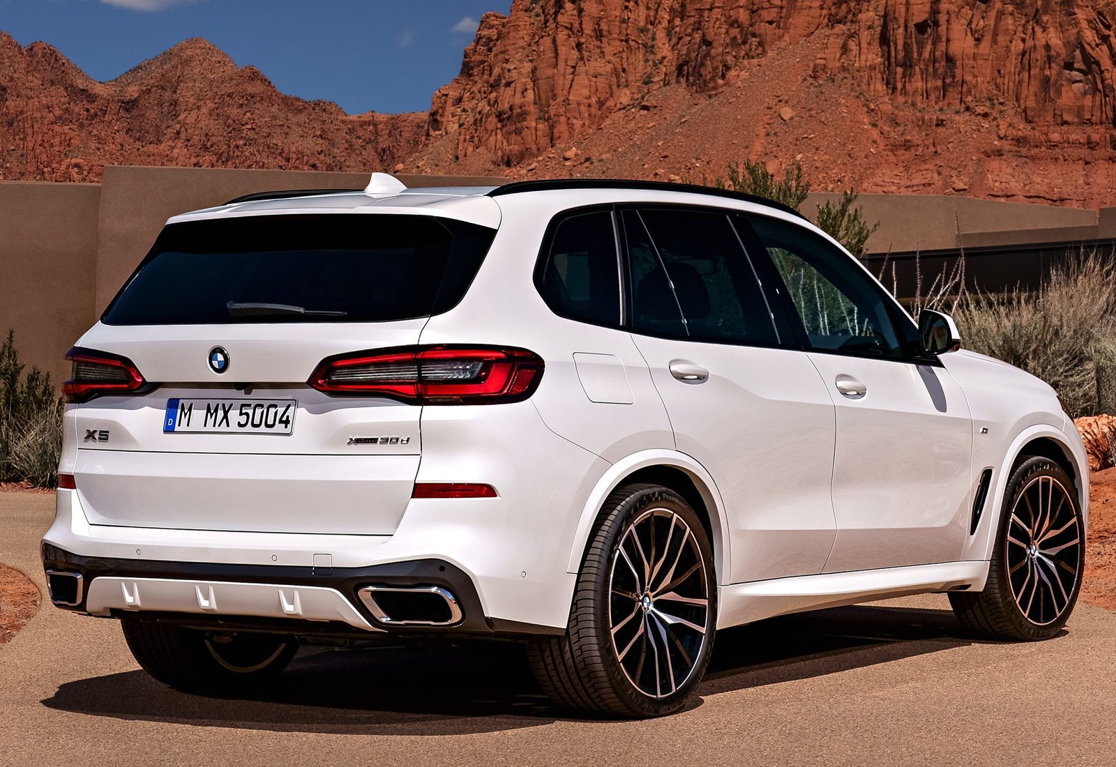 X5-G05-rear