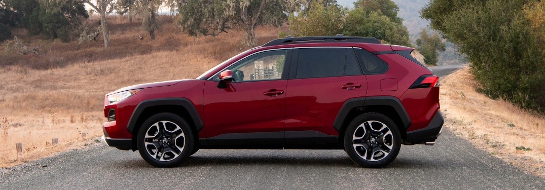 Does-the-2019-Toyota-RAV4-Have-All-Wheel-Drive-A_O