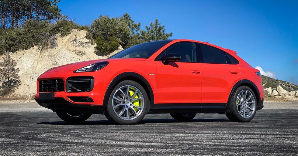 ogi1-2020-porsche-cayenne-turbo-s-hybrid-coupe-001