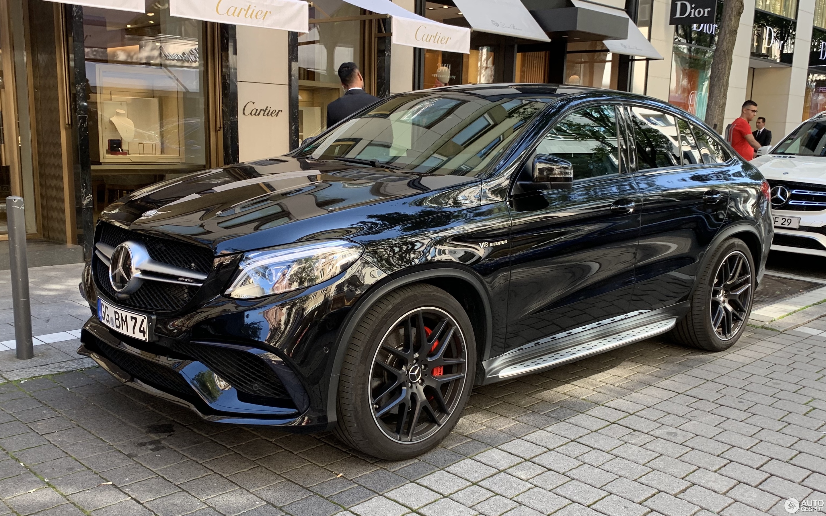 2880-1800-crop-mercedes-amg-gle-63-s-coupe-c705123082019221050_1