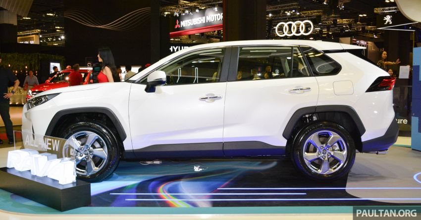 2019-Toyota-RAV4-Singapore-Motor-Show-5-850x445