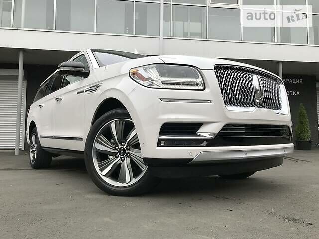 Lincoln-Navigator-belyiy-Vnedorozhnik-Krossover-2018-053-654718795