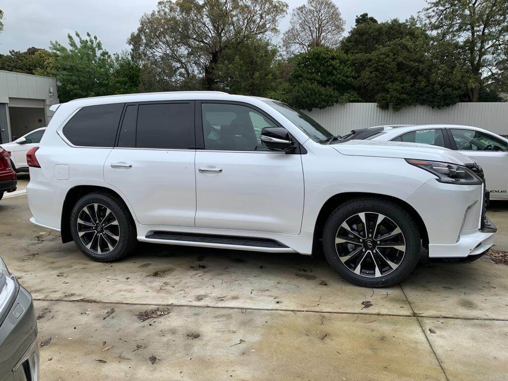 Brand-New-Face-lifted-2021-Lexus-LX-570s-4×4-Crossover-SUV-Petrol-Japan-Automatic